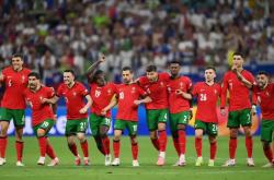 半岛体育官网入口-葡萄牙主场战胜意大利，晋级欧洲杯四强的简单介绍