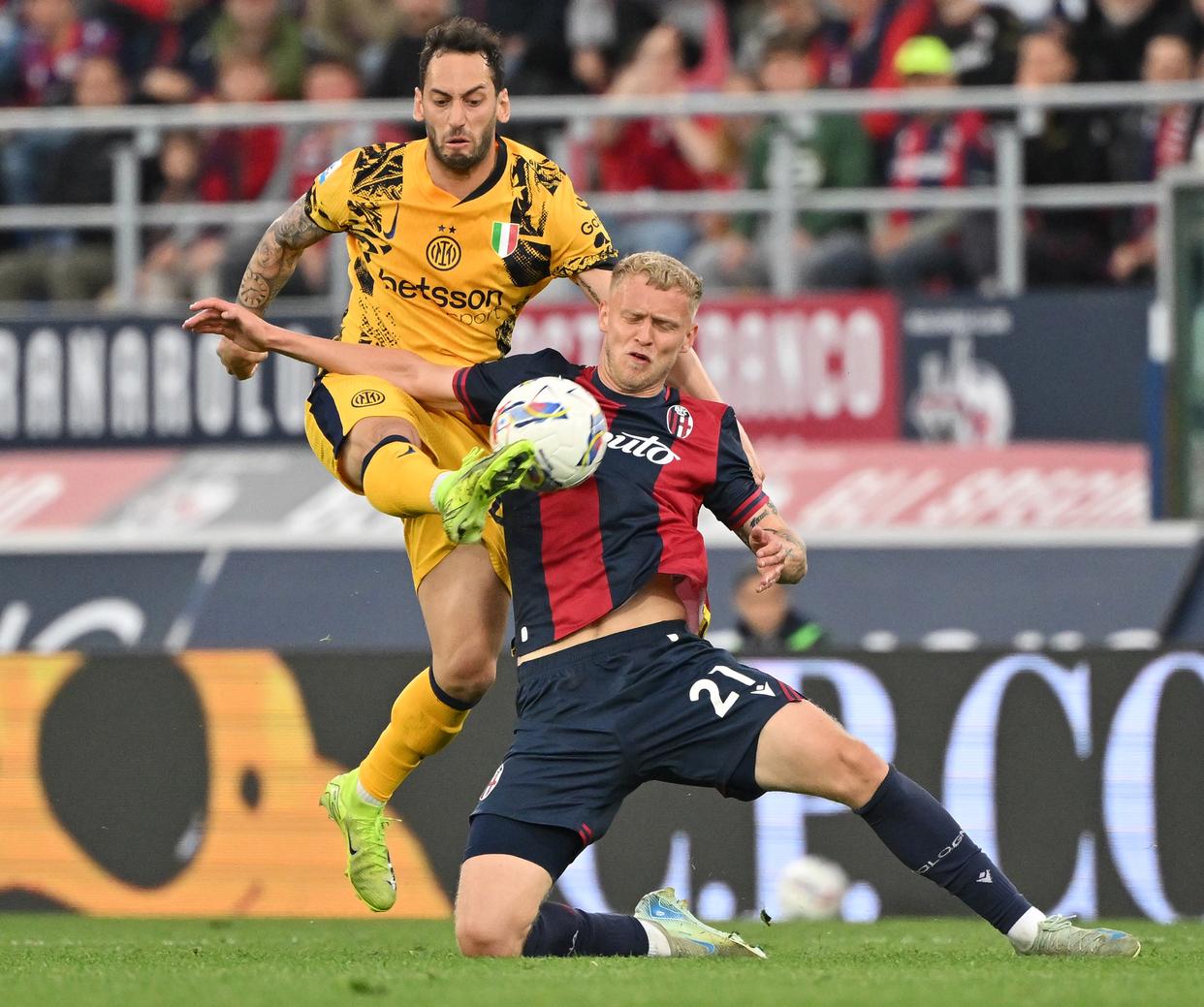 罗马客场击败博洛尼亚,取得两连胜 罗马客场击败博洛尼亚,取得两连胜