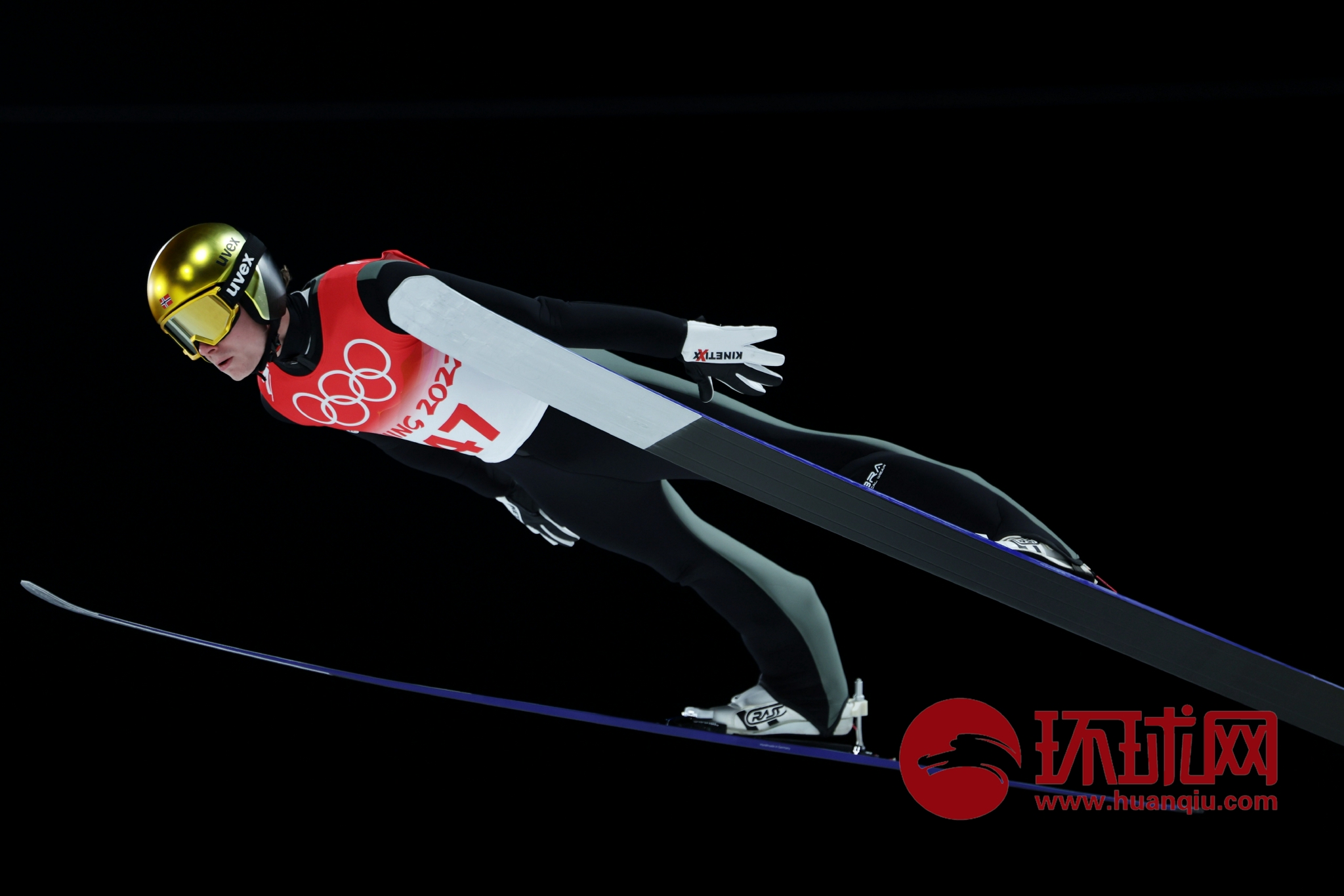 挪威长跑选手力夺男子米金牌 挪威长跑选手力夺男子米金牌