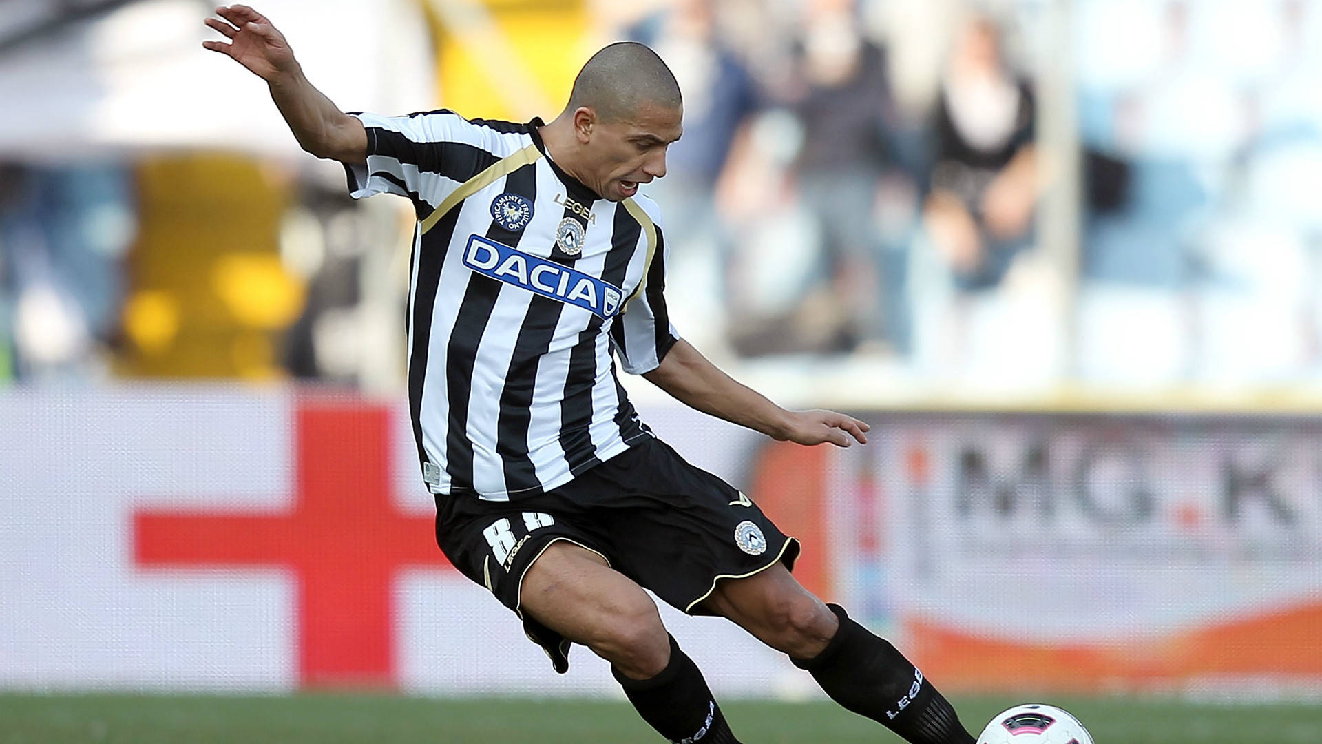 意甲球员们的精彩表现与技艺 意甲球员们的精彩表现与技艺