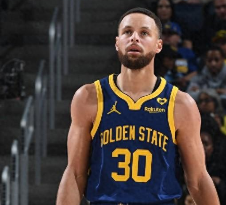 勇士大胜黄蜂，实力再次显现